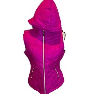 💗 Tek Gear Pink Puffer Vest w/Hood – Size Med | Excellent Pre-Owned Condition
